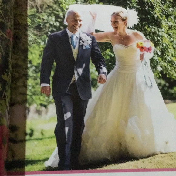 BOOK: My Handmade Wedding: A crafter's guide to …. by Marrianne Mercer - Picture 3 of 6